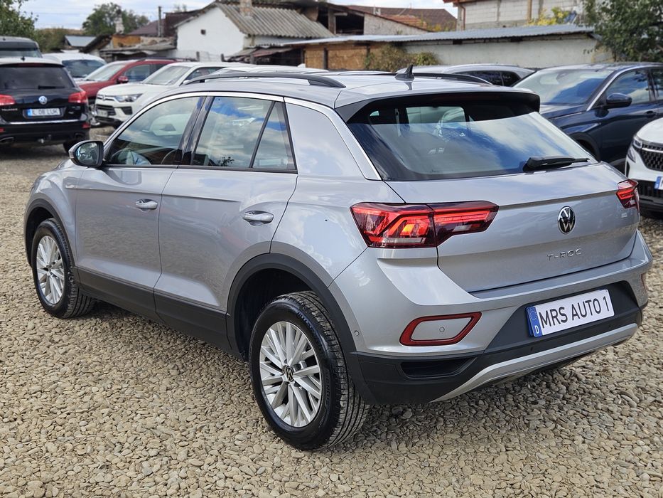 Volkswagen T-Roc, 2.0 tdi, 150 cp, DSG, virtual cockpit, distronic, keyless, park assist, camera, I Q led
