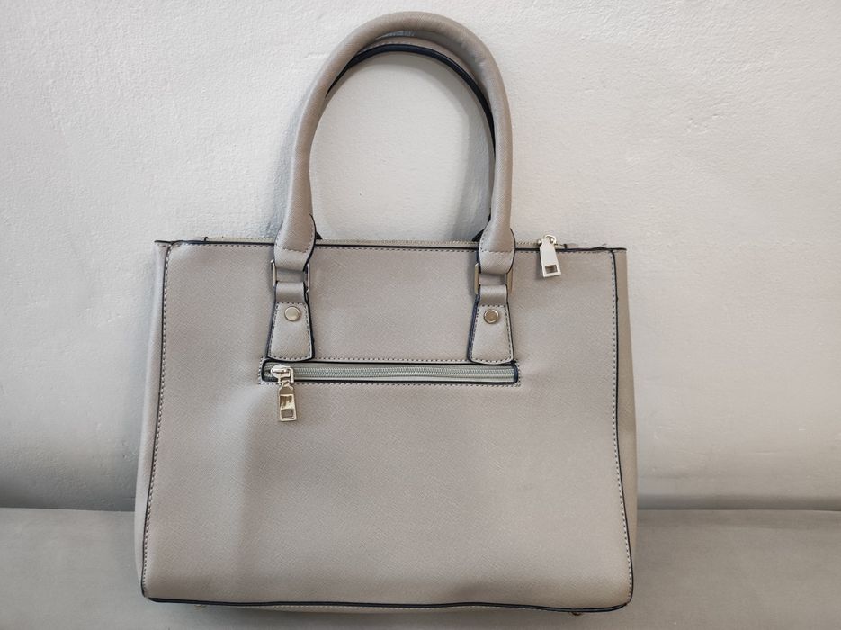 Елегантна дамска чанта