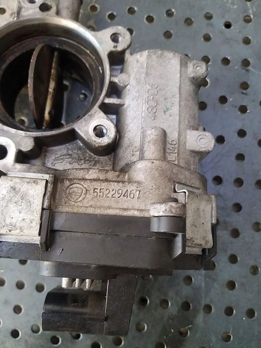 Clapeta acceleratie 2.0 mjt lancia delta 3 55229467