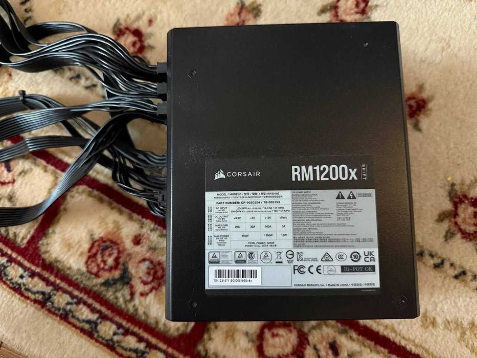 Sursa PC 1200w Modulara Corsair RM1200x SHIFT