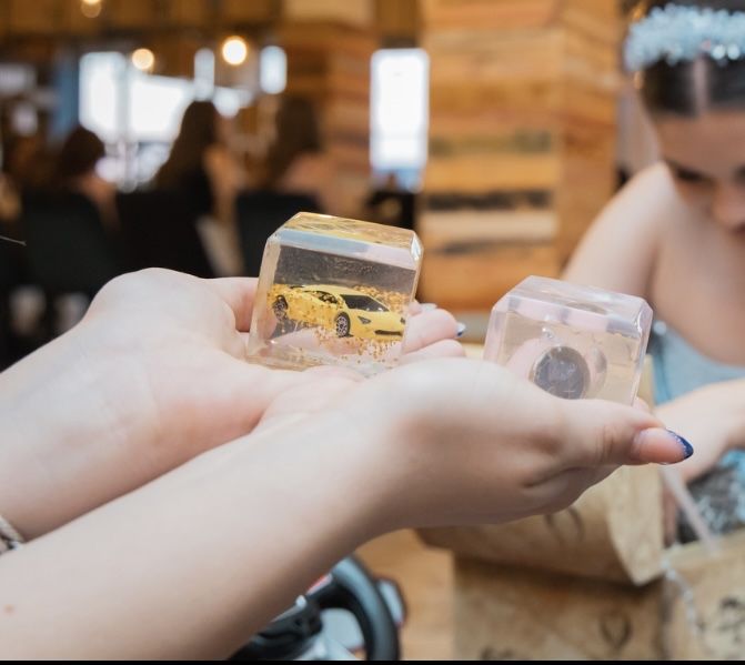 Комплект подаръчна епоксидна смола за отливки