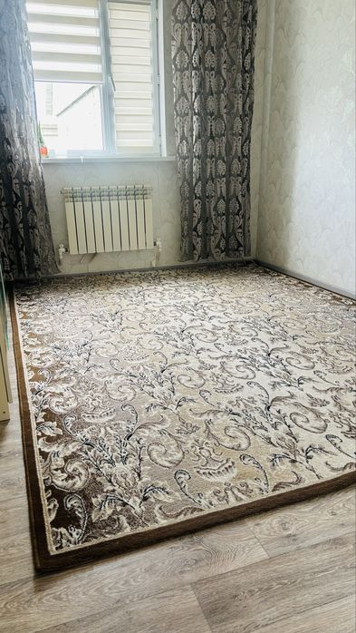 Кілем сатылады 2,5/3,5 м