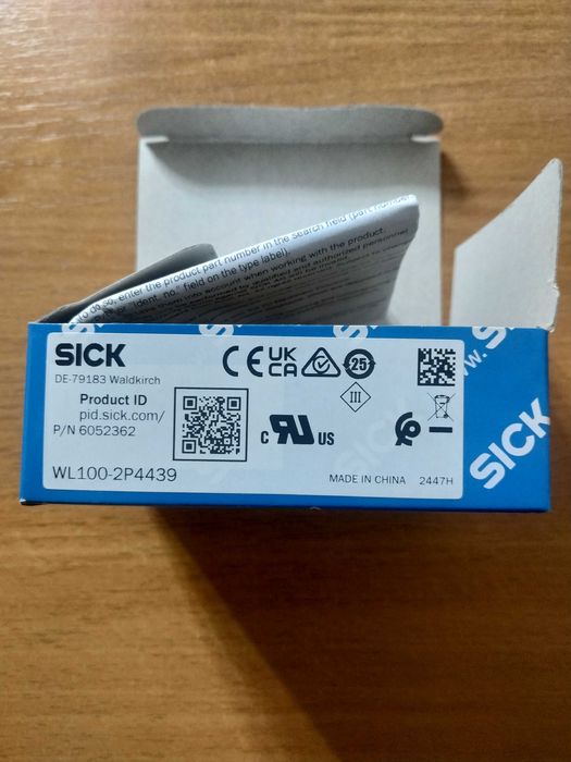 Фотоэлектрический датчик SICK WL100-2P2439