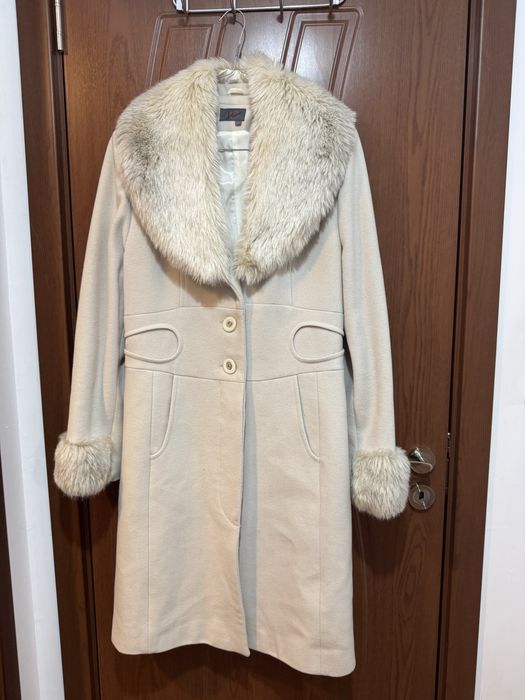 Палто с високо съдържание на вълна