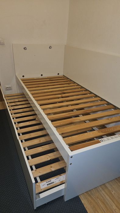 Pat IKEA cu extensie 90×200 + 90×200 + 2 saltele 90*200 de spuma 10cm