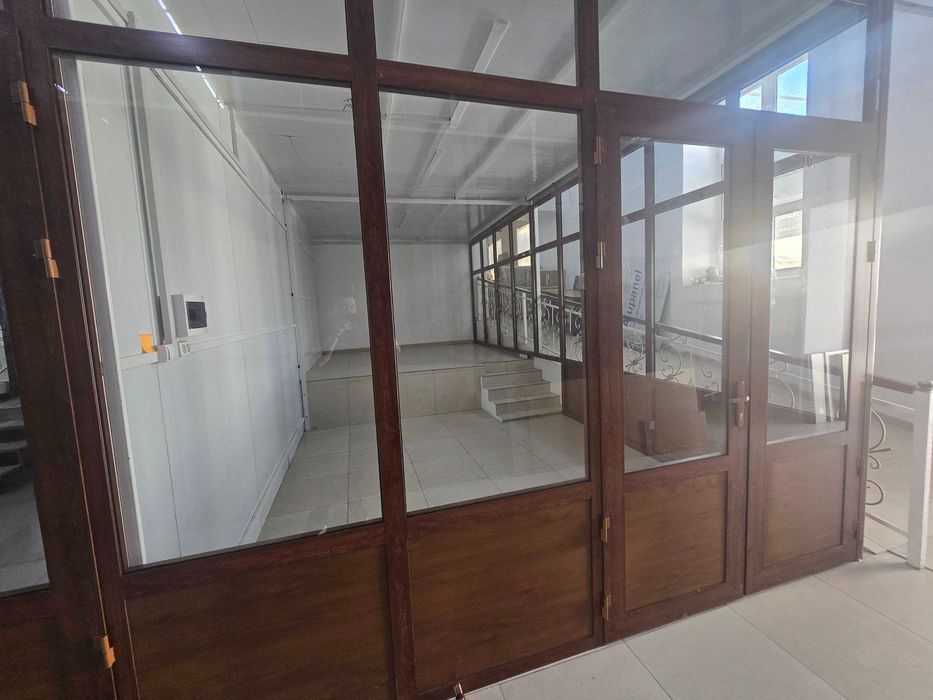 Сдаются новые магазины на Буз Базаре (от 20 м²)