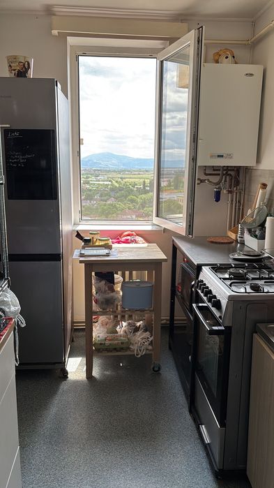 Apartament luminos 2 camere și vedere panoramică – Cartierul Simeria, Vasile Goldiș.