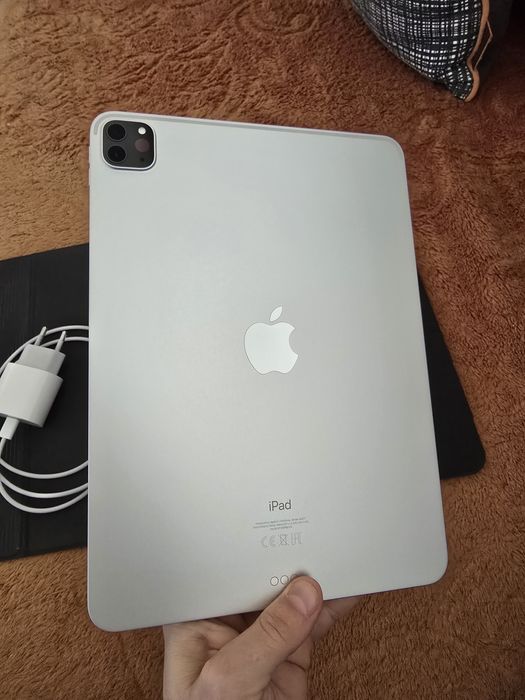 Ipad pro 11 M1 gen 3 Wifi, 128gb + apple pancil si husa