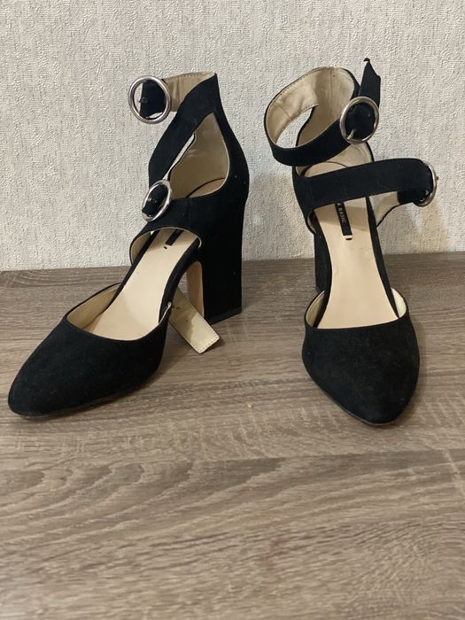 Продам женскую обувь