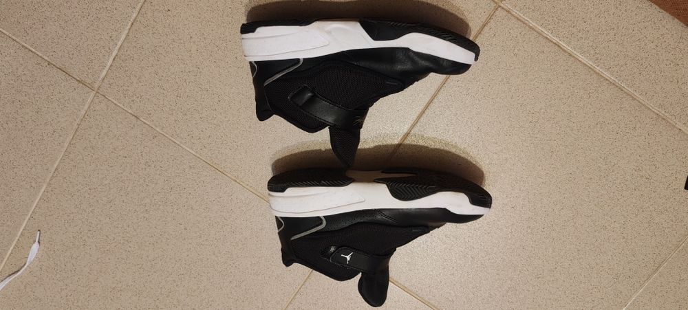 Jordan Aura nike copii marimea 35 nu adidas puma