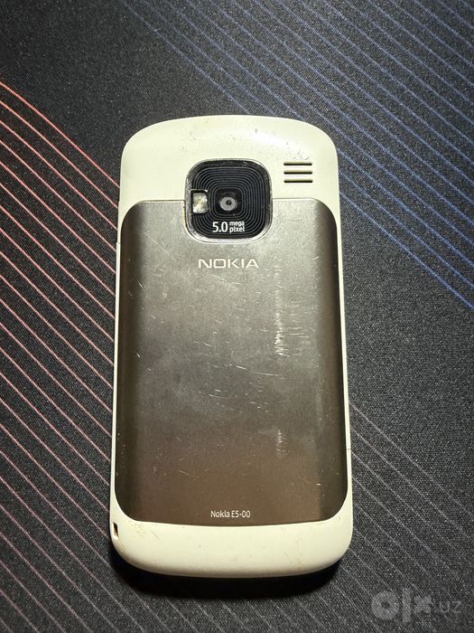 Nokia E5-00 — на запчасти / под восстановление