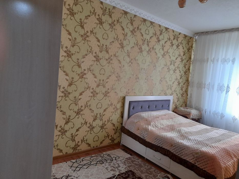 Uy sotiladi, kvartira 4 xona