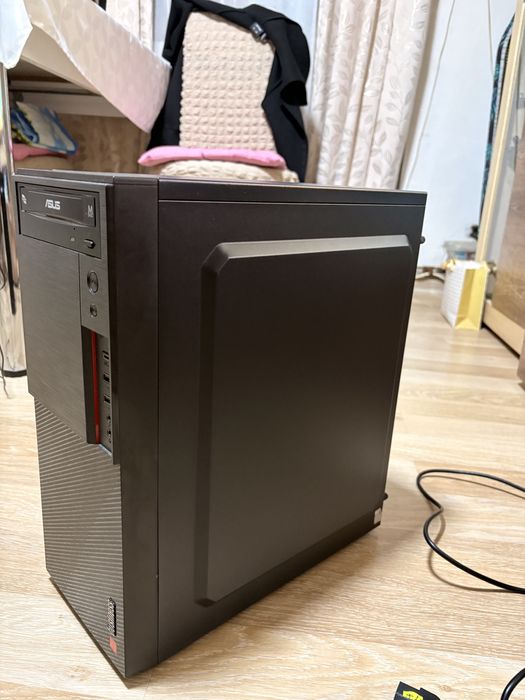 Sistem Desktop PC Asus