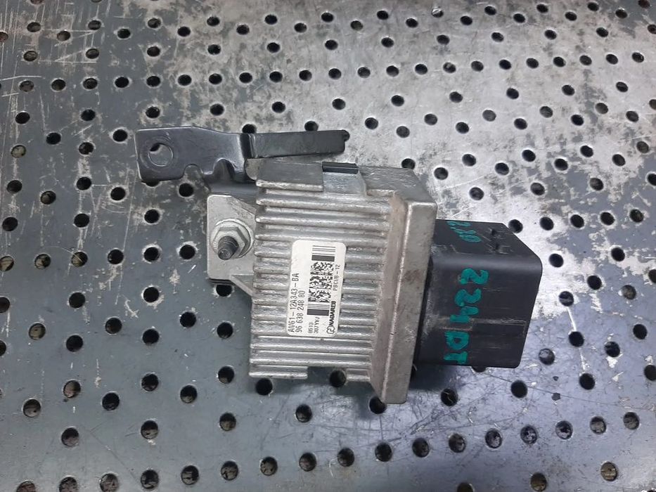 releu bujii 2.2 d 224dt  land rover range rover evoque l538  av61-12a343-ba