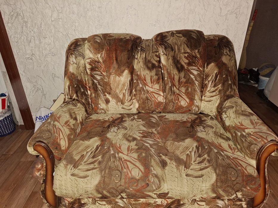 Продам мини диван б/у