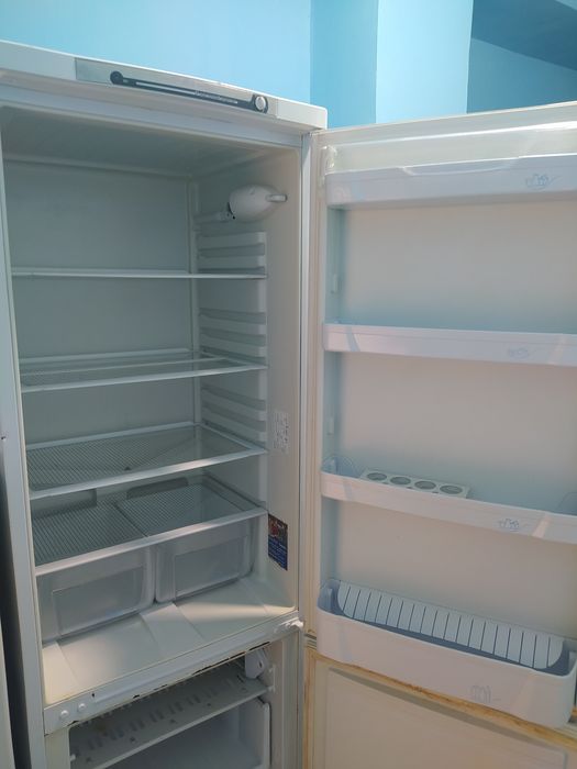 Продам холодильник