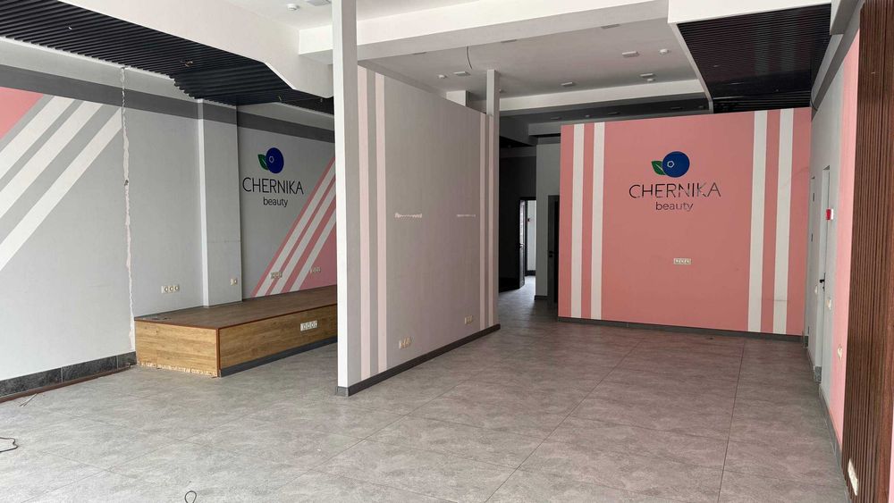 Торговое помещение 140 м² на первой линии Паркентского (55)