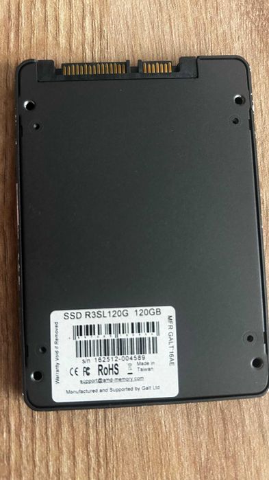 3 SSD-uri Kingston / Radeon 240GB si 120GB PC/LAPTOP SATA, 2.5 inch