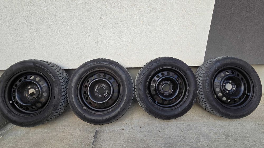 Anvelope iarna Hankook 175 65 R14 cu jante Renault
