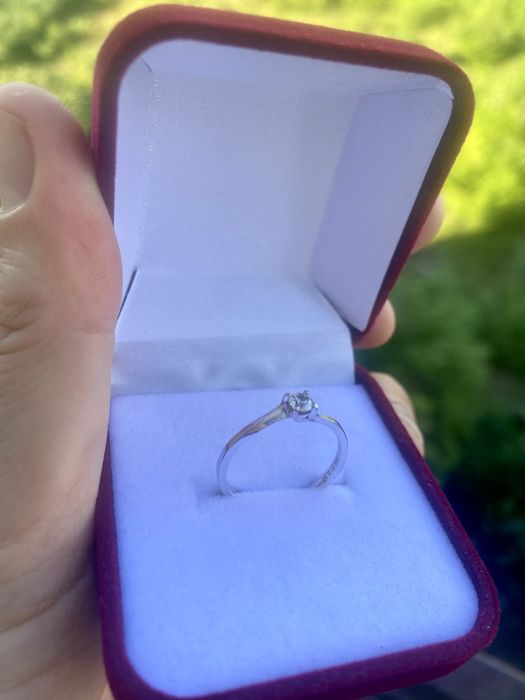 Inel de logodna din aur alb 14K   diamant 0.20 ct  deosebit, ajustabil, certificat, lustruit profesional, arata ca NOU
