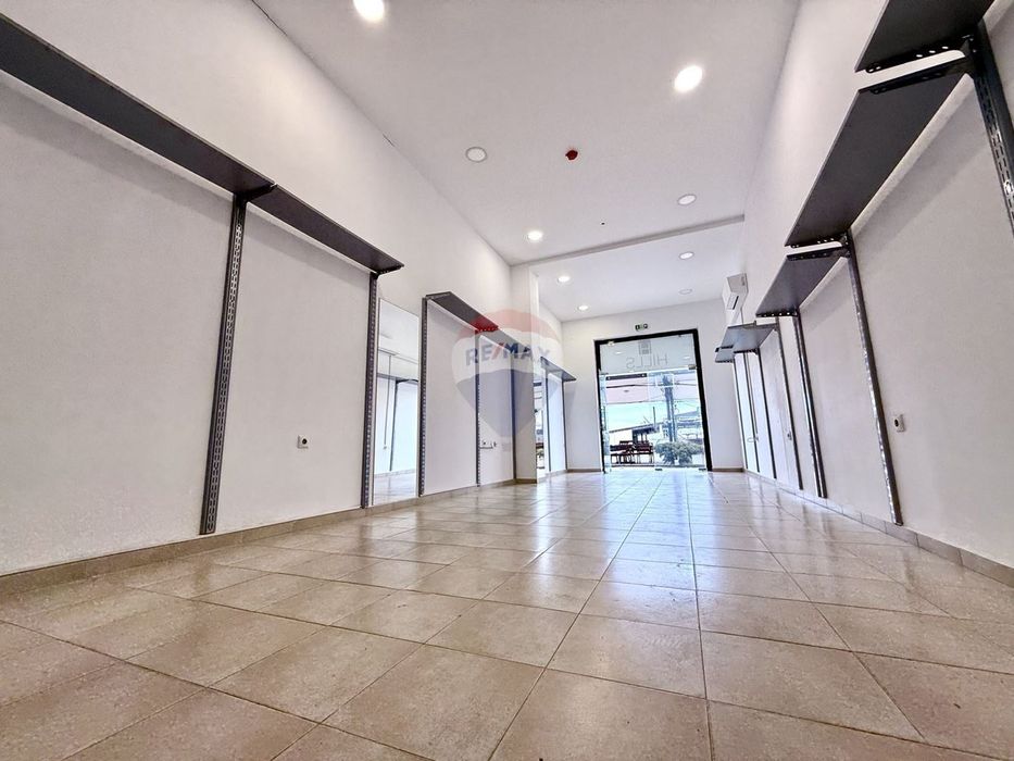 Продава се Магазин в к.к. Златни пясъци - 78 кв.м за 1550 €/кв.м - Снимка #5