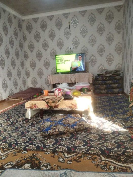Термез шахарда Без маклер 2 сотикли уй жой сотилади