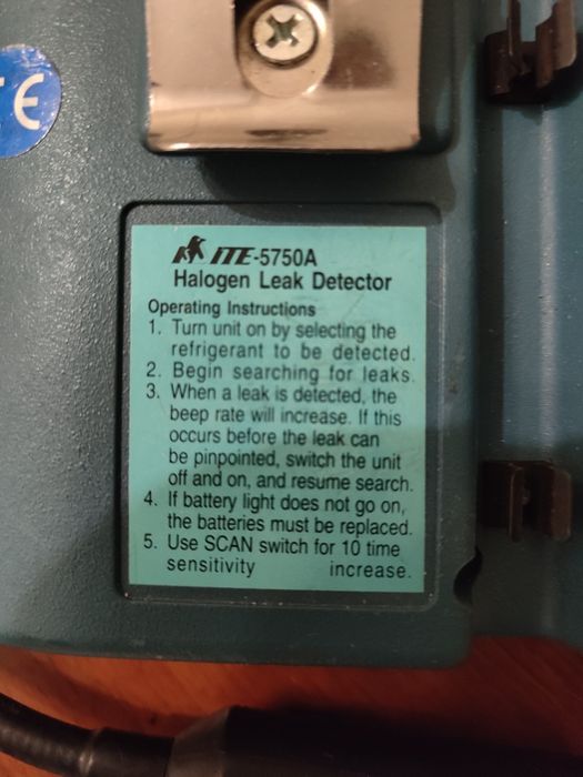 Хладогеновый течеискатель.