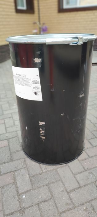 Продам бочку 200 с крышкой