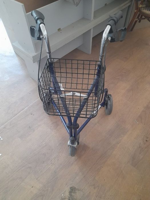 Коляска  для инвалидов