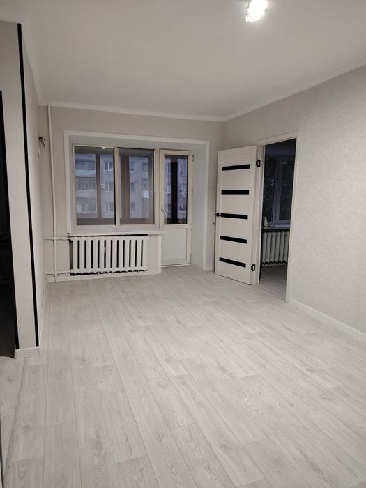 Продам 2 ком.кв. Севастопальская 21