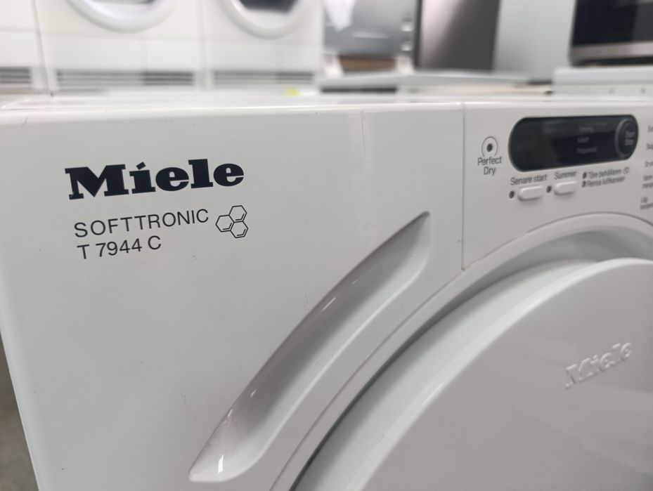 Сушилня Miele T7944C Пчелна пита 7 кг