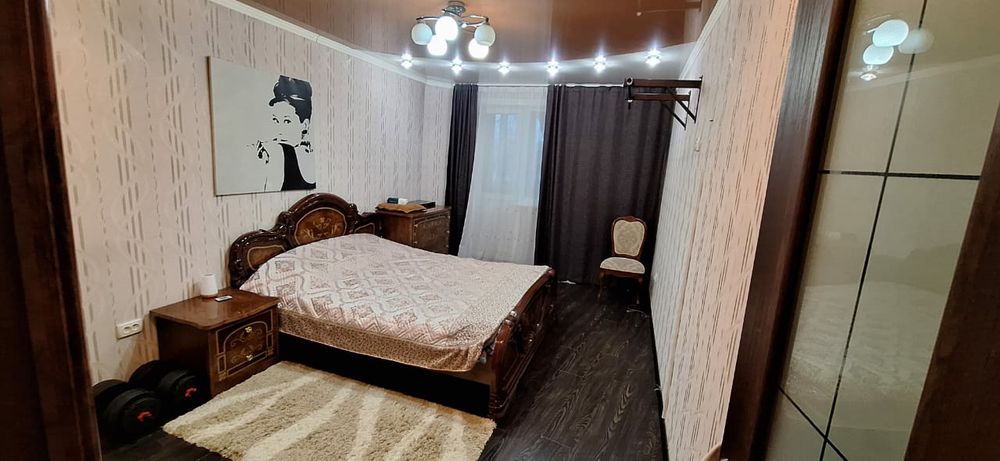 Срочно  продам  3 комнатную  центр
