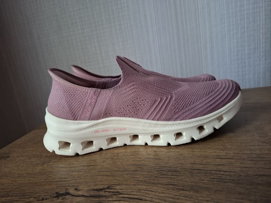 Skechers дамски обувки 38 номер.