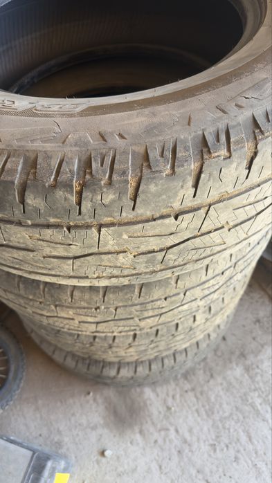 Продам шины 265/65 R17