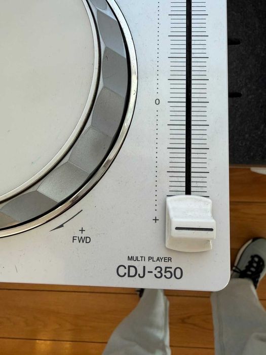 DJ CD Player + DJ mixer Pioneer - продава се в комплект