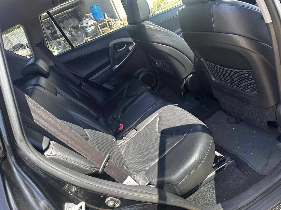 НА Части Toyota RAV4 2007 г  2.2 D-CAT, 177