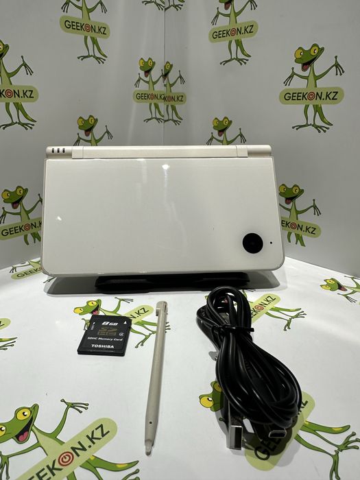 Nintendo DSi LL прошитая