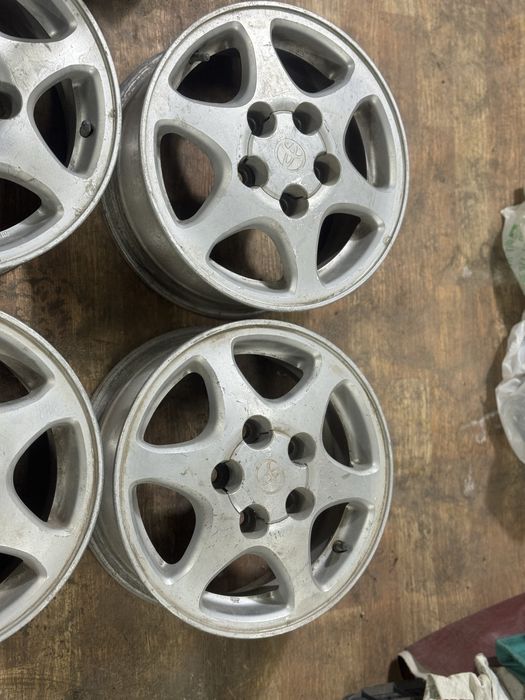 Диски комплект Тойота Ипсум