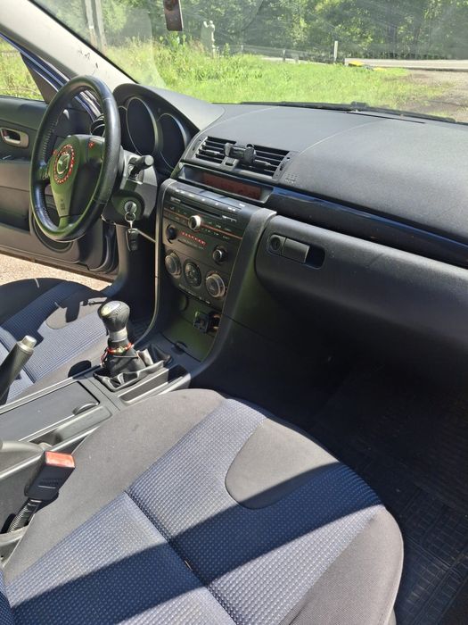 MAZDA 3 2004 — imagine 5