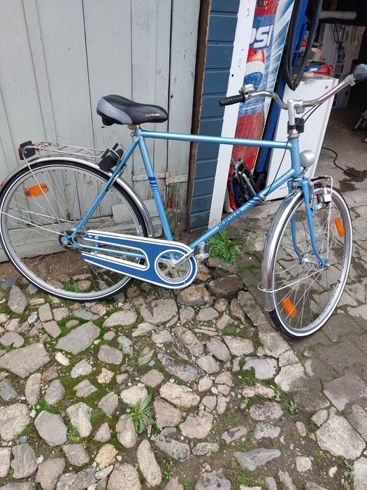 Vând. Biciclete de barbati și dama