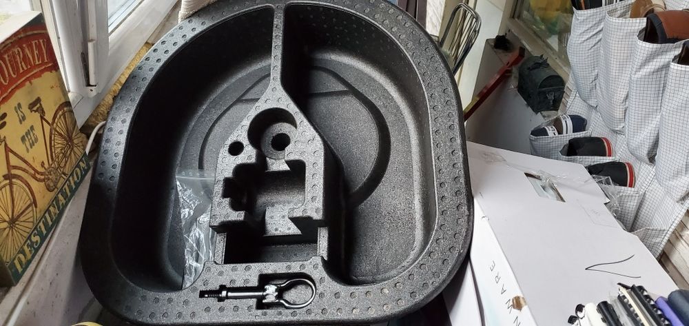 Suport spuma roata rezerva