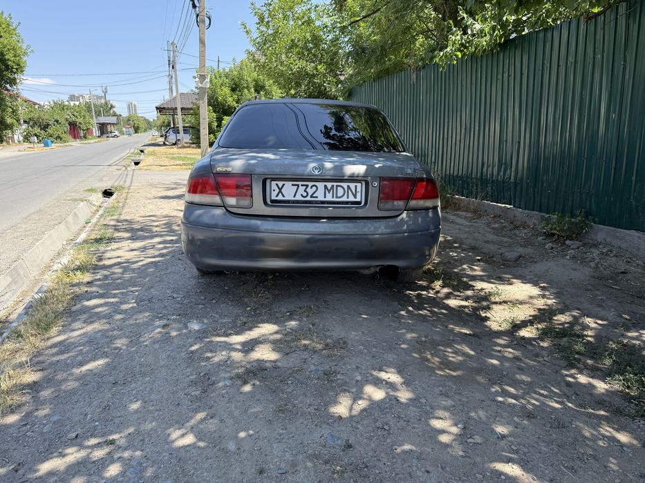 Продам машину mazda cronos 1993