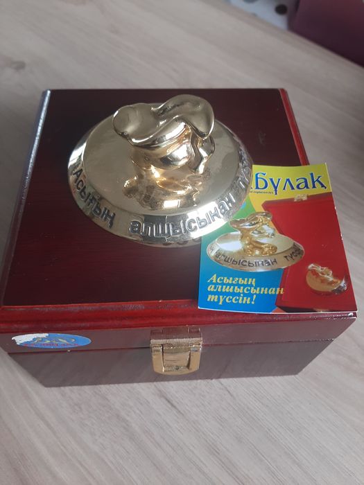 Сувенир "Золотой асык"