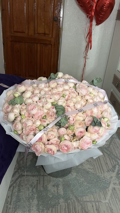 Цветы ,свежие большие