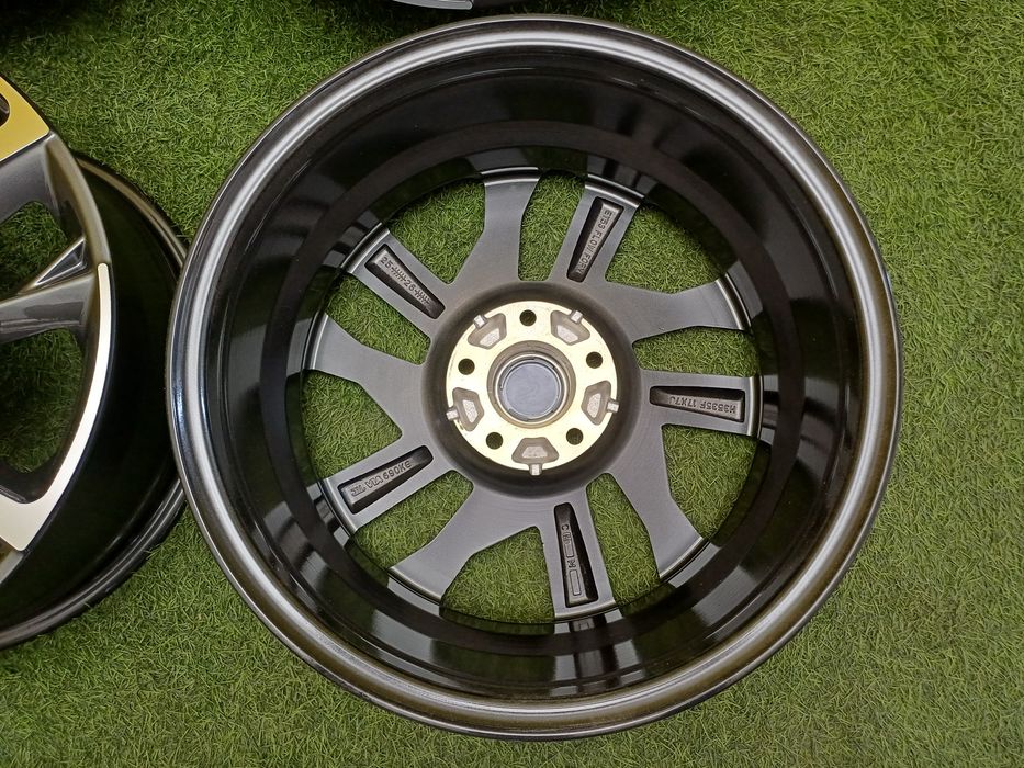 Диски R17 5x114.3 на Hyundai и другие.