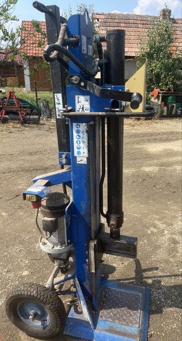 Crepator lemne electric