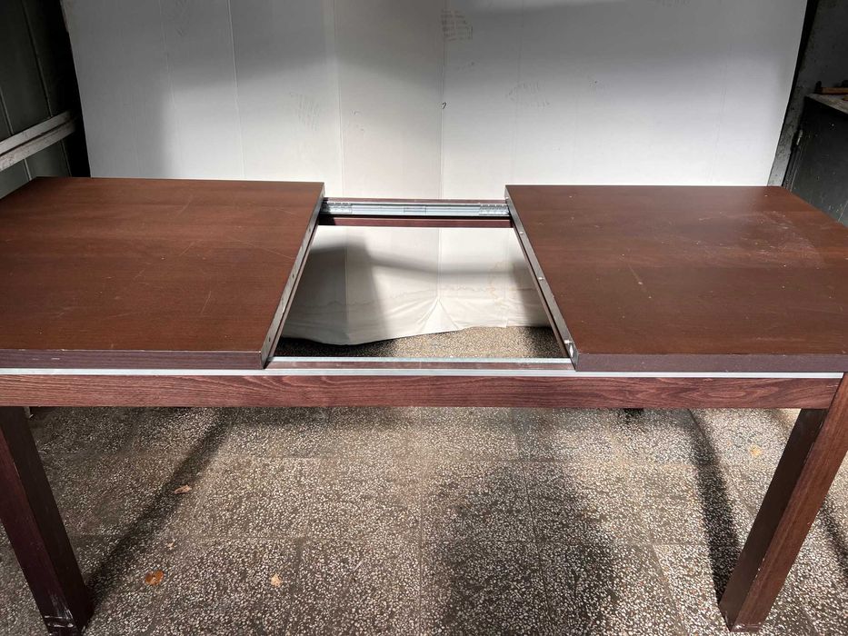 трапезна разтегателна маса