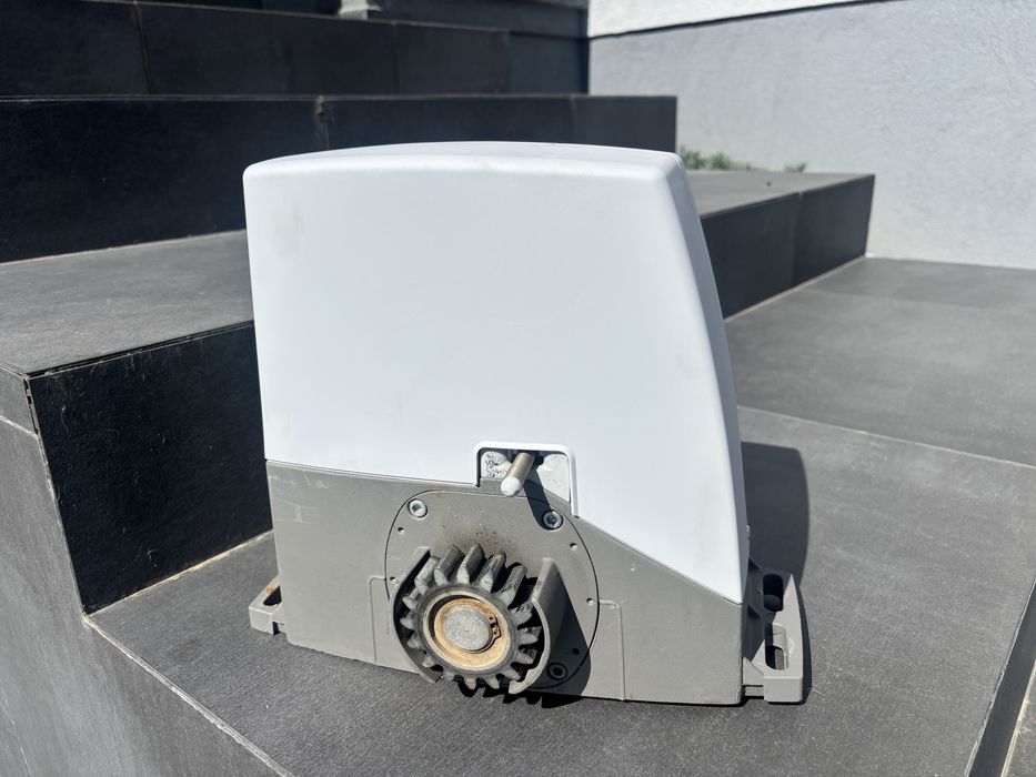 Kit automatizare poarta culisanta Motor 800 Kg LIFE Acer800