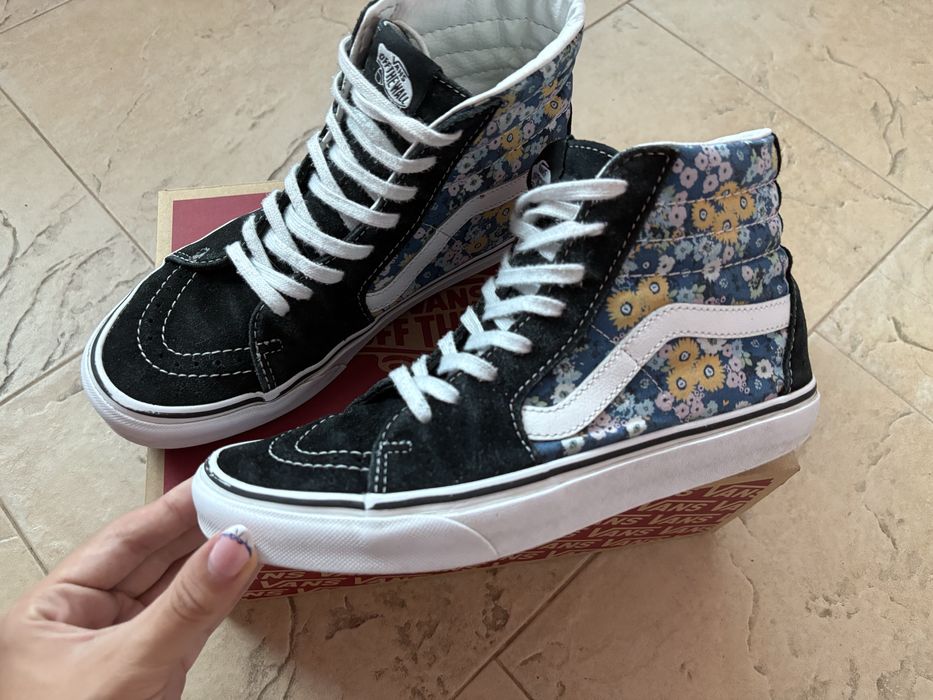 Високи кецове Vans