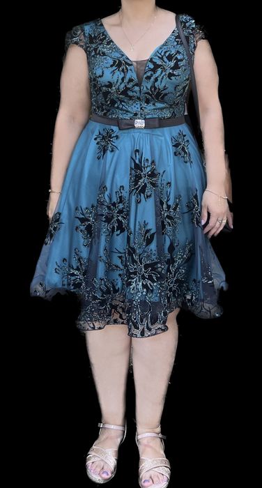 Rochii ocazie lungi scurte , trimit prin curier